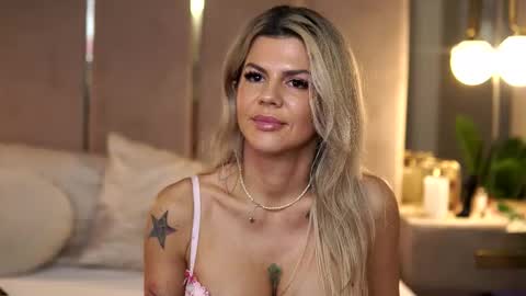 Camy online show from November 2025 11:04:02 PM