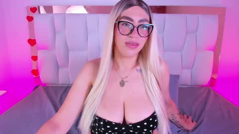 Camille online show from April 2026 12:44:02 PM