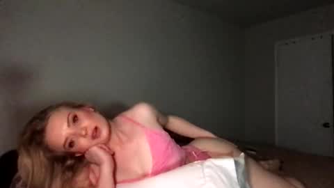 Snapshot of camilleclairexo chatting on April 2026 03:31:02 AM camilleclairexo online show from April 2026 03:31:02 AM