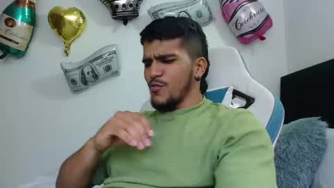 Snapshot of camilo_contre21 chatting on July 2026 10:16:01 PM camilo_contre21 online show from July 2026 10:16:01 PM