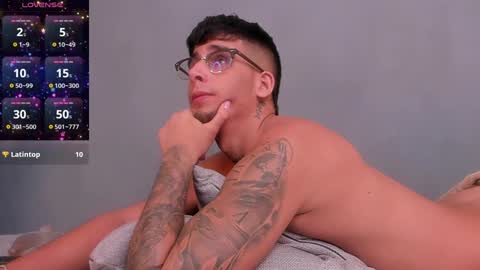 Snapshot of camilo_ospina_ chatting on December 2024 09:55:02 AM INDEPENDENT MODEL online show from December 2024 09:55:02 AM