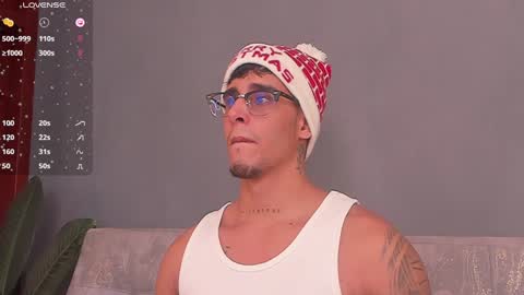 Snapshot of camilo_ospina_ chatting on December 2024 04:43:02 AM INDEPENDENT MODEL online show from December 2024 04:43:02 AM