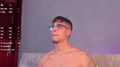 Snapshot of camilo_ospina_ chatting on December 2024 09:37:02 AM INDEPENDENT MODEL online show from December 2024 09:37:02 AM