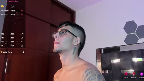 Snapshot of camilo_ospina_ chatting on February 2025 01:56:01 AM INDEPENDENT MODEL online show from February 2025 01:56:01 AM