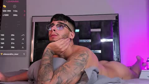 Snapshot of camilo_ospina_ chatting on February 2025 06:11:02 AM INDEPENDENT MODEL online show from February 2025 06:11:02 AM