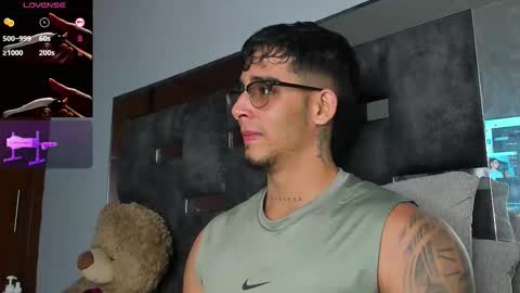 Snapshot of camilo_ospina_ chatting on September 2025 06:02:01 AM INDEPENDENT MODEL online show from September 2025 06:02:01 AM