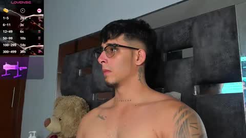 Snapshot of camilo_ospina_ chatting on September 2025 04:23:02 AM INDEPENDENT MODEL online show from September 2025 04:23:02 AM