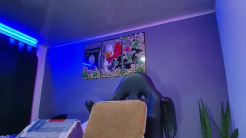 Snapshot of camiloalvarezzz3 chatting on December 2025 01:18:02 PM CAMILO online show from December 2025 01:18:02 PM