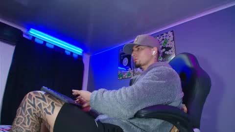 Snapshot of camiloalvarezzz3 chatting on January 2026 03:28:01 PM CAMILO online show from January 2026 03:28:01 PM