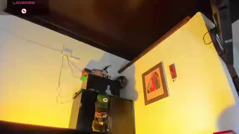 Snapshot of camilomayer chatting on September 2025 04:50:01 PM Camilo online show from September 2025 04:50:01 PM