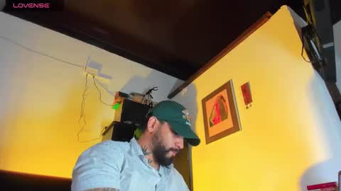 Snapshot of camilomayer chatting on September 2025 12:27:01 PM Camilo online show from September 2025 12:27:01 PM