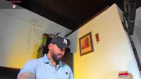 Snapshot of camilomayer chatting on September 2025 02:07:02 PM Camilo online show from September 2025 02:07:02 PM