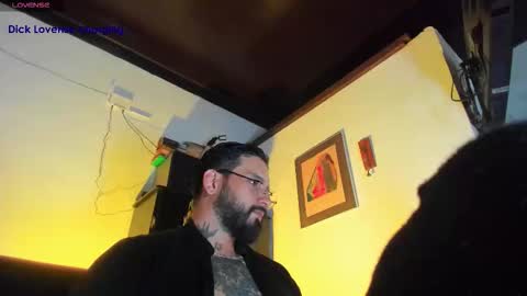 Snapshot of camilomayer chatting on October 2025 03:01:01 PM Camilo online show from October 2025 03:01:01 PM