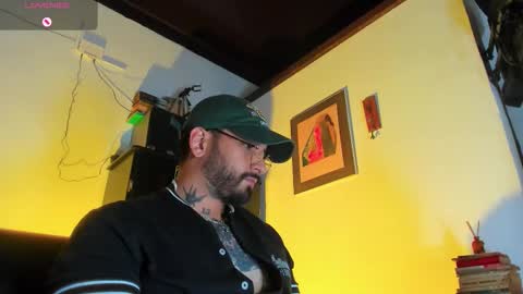 Snapshot of camilomayer chatting on November 2025 05:13:01 PM Camilo online show from November 2025 05:13:01 PM