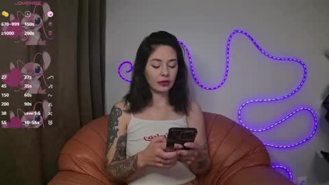 Camomile Lil online show from March 2026 09:02:02 AM