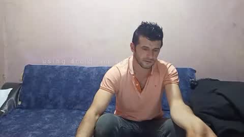 Snapshot of camshow22cm chatting on December 2025 08:16:02 PM FREMAN online show from December 2025 08:16:02 PM