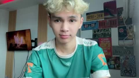 Snapshot of camwithethan chatting on March 2026 05:15:02 AM Ethan online show from March 2026 05:15:02 AM