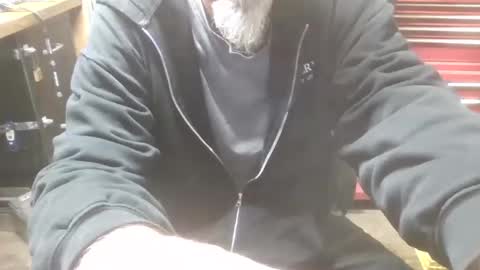 Chris online show from November 2025 05:01:01 PM