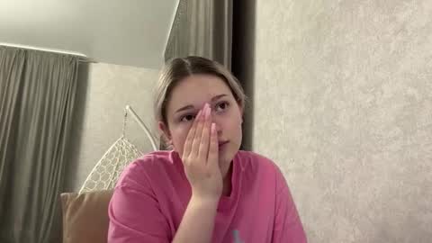 candelariahile online show from February 2026 02:16:02 PM