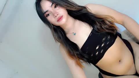 Snapshot of candicebelove1 chatting on February 2025 01:19:01 PM candicebelove1 online show from February 2025 01:19:01 PM