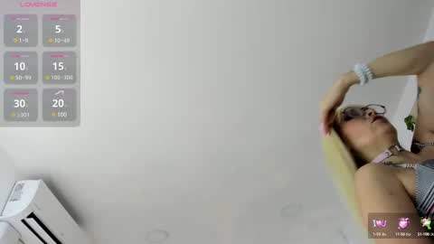 Snapshot of candiegilson__ chatting on March 2025 12:11:02 PM Candie online show from March 2025 12:11:02 PM