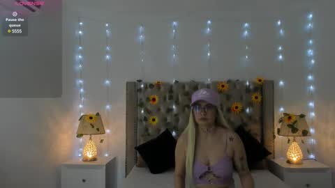 Snapshot of candiegilson__ chatting on March 2025 11:36:02 AM Candie online show from March 2025 11:36:02 AM