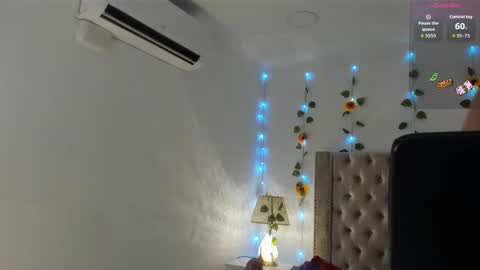 Snapshot of candiegilson__ chatting on September 2025 11:45:02 AM Candie online show from September 2025 11:45:02 AM