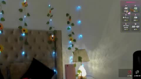 Snapshot of candiegilson__ chatting on September 2025 12:18:01 PM Candie online show from September 2025 12:18:01 PM