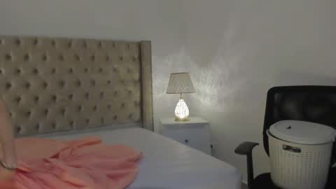 Snapshot of candiegilson__ chatting on November 2025 11:43:02 AM Candie online show from November 2025 11:43:02 AM