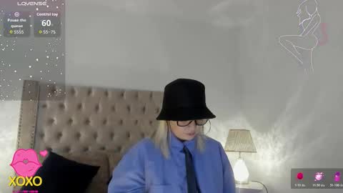 Snapshot of candiegilson__ chatting on February 2026 11:48:01 AM Candie online show from February 2026 11:48:01 AM