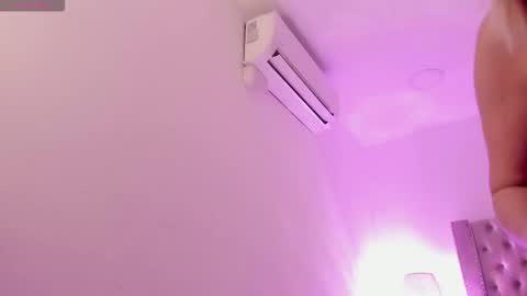 Snapshot of candiegilson__ chatting on February 2026 12:19:01 PM Candie online show from February 2026 12:19:01 PM