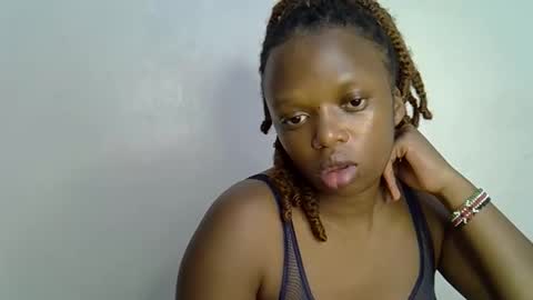 Snapshot of candiemaya chatting on April 2026 09:59:01 AM candiemaya online show from April 2026 09:59:01 AM