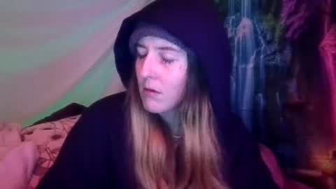 Candi online show from December 2025 12:08:01 AM