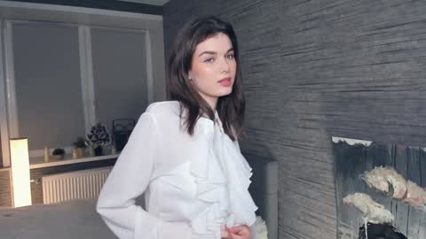 Flora online show from February 2025 10:06:02 PM