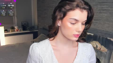 Flora online show from February 2025 10:31:01 PM