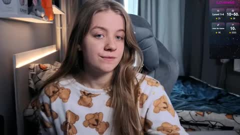 Snapshot of candy_meggie chatting on February 2025 12:24:01 PM Megan online show from February 2025 12:24:01 PM