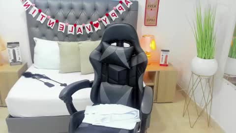 CANDY online show from February 2025 07:22:02 PM