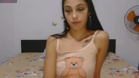 candy_sweet28 online show from November 2025 08:01:01 PM