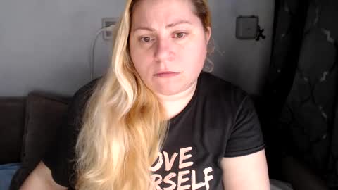 Laura online show from February 2025 09:56:02 AM