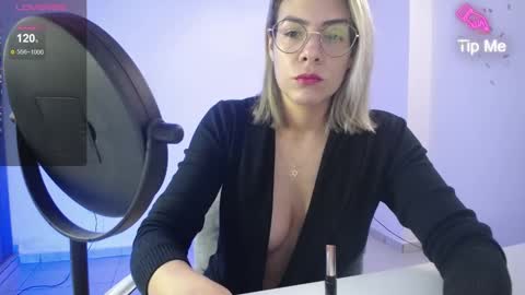 Candy Dowson online show from February 2025 03:07:01 PM