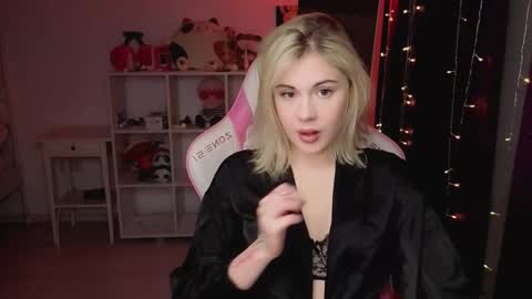 You can call me HH online show from November 2025 05:51:02 PM