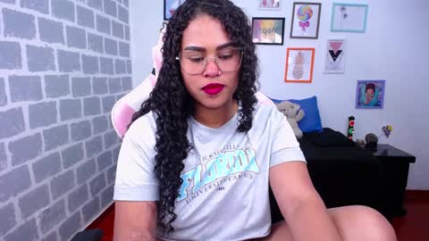 Snapshot of candyhot_sex chatting on December 2024 09:17:01 PM Karen online show from December 2024 09:17:01 PM