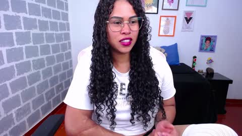 Snapshot of candyhot_sex chatting on December 2024 03:45:02 AM Karen online show from December 2024 03:45:02 AM