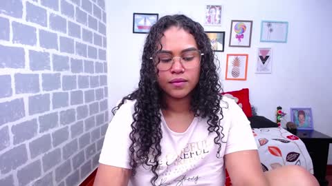 Snapshot of candyhot_sex chatting on January 2025 10:58:02 PM Karen online show from January 2025 10:58:02 PM