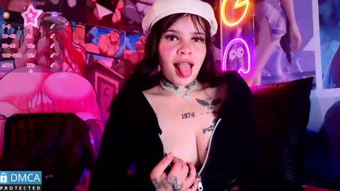 Candy online show from November 2025 01:36:01 AM