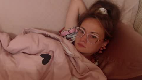 say meow and send tips  online show from June 2026 06:57:01 AM