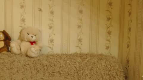 say meow and send tip  online show from February 2025 03:19:01 PM