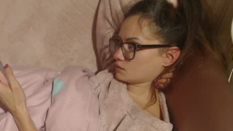 say meow and send tip  online show from November 2025 07:13:01 PM