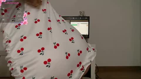 candyliciousss online show from May 2026 03:28:01 PM