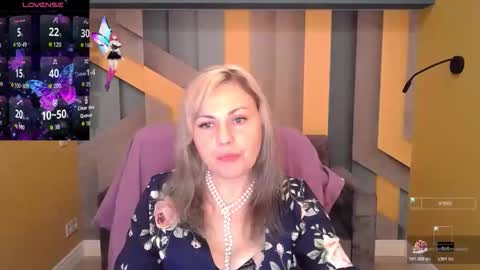 CandyLons online show from October 2025 06:28:01 AM